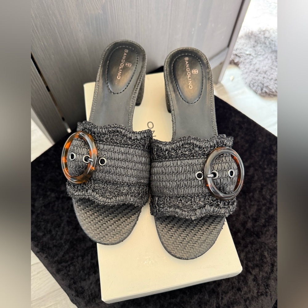 New Bandalino Anni black Sandals size 9